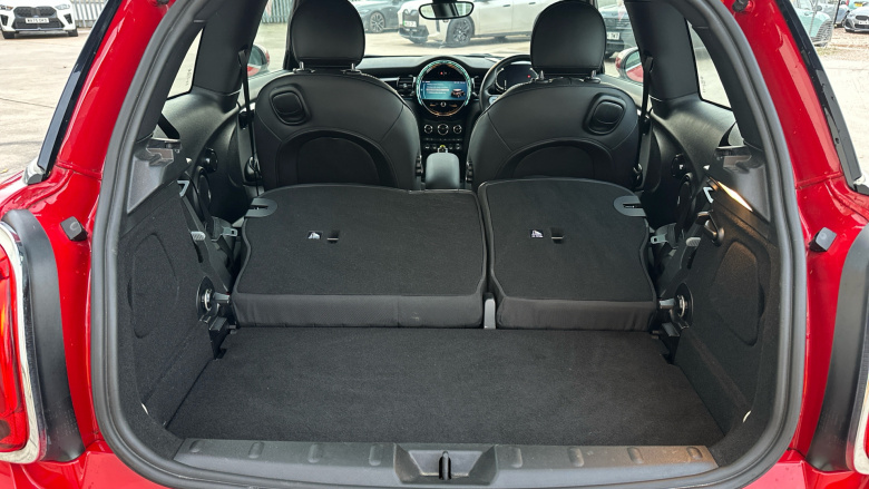 MINI Hatchback 135kW Cooper S Level 3 33kWh 3dr Auto Electric Hatchback